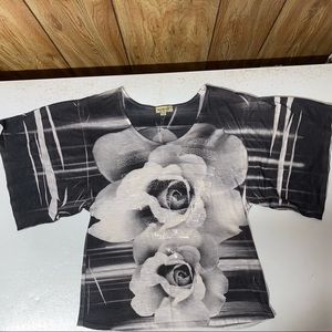 One World Live & Let Live White & Gray Rose Women's Small Shirt